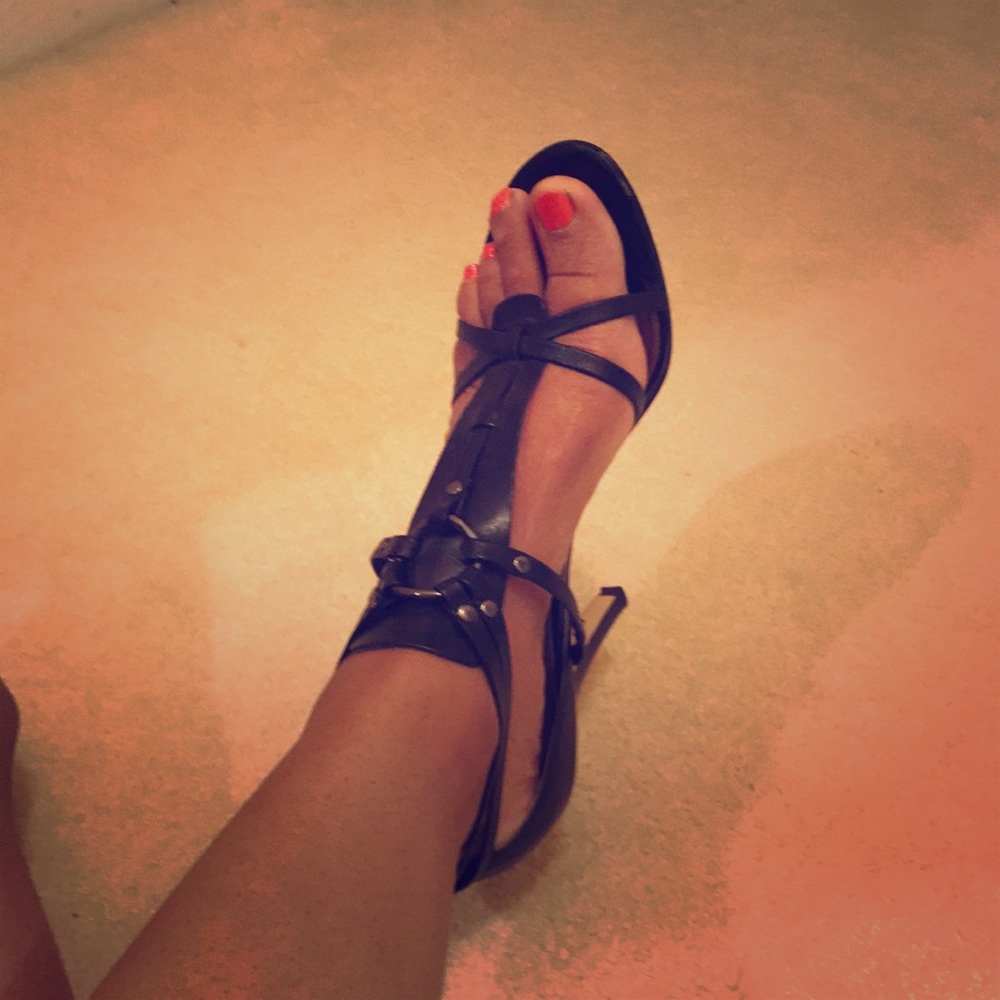 Audrey Brooke Black Open Toe High Heel Sandals